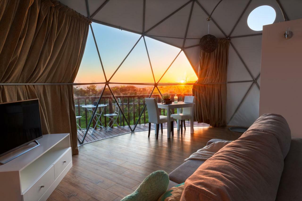 Отель Soul Glamping Estreito Da Calheta Экстерьер фото